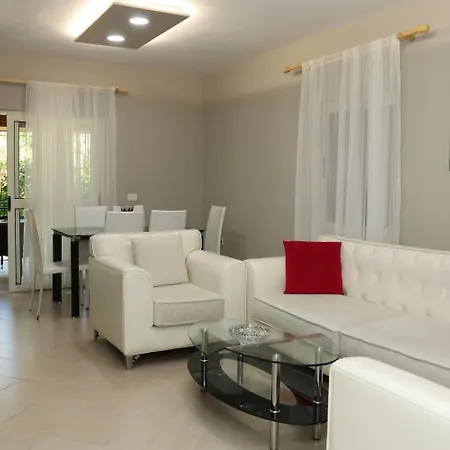 Villa In Qerret - 100 M From The Golem (Tirana)