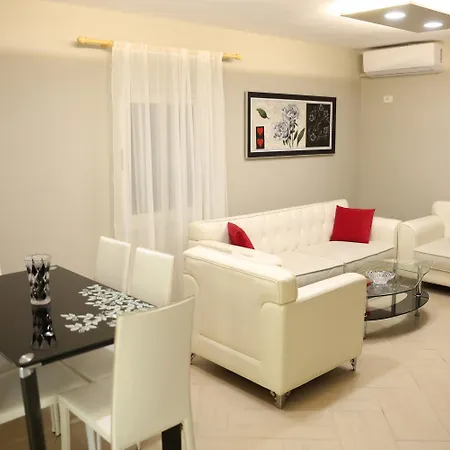 فيلة In Qerret - 100 M From The