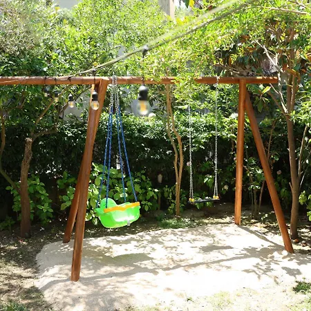 In Qerret - 100 M From The Golem (Tirana)