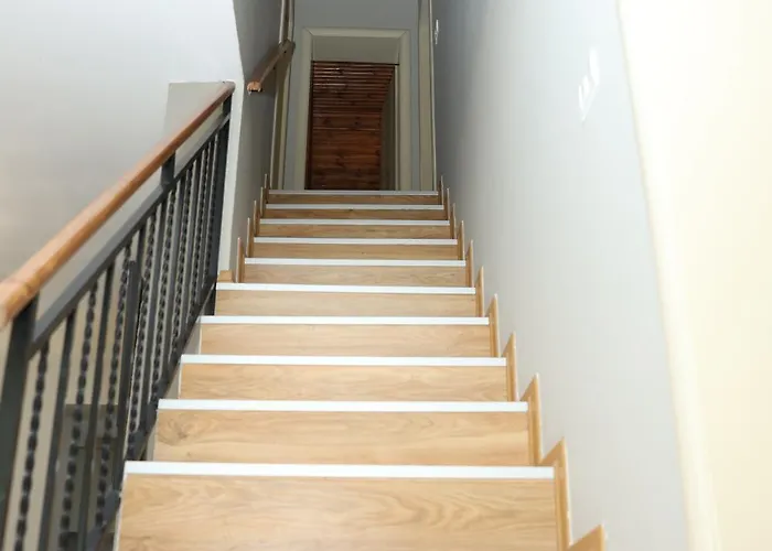 Villa In Qerret - 100 M From The