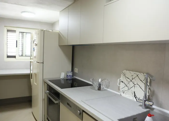 Villa In Qerret - 100 M From The