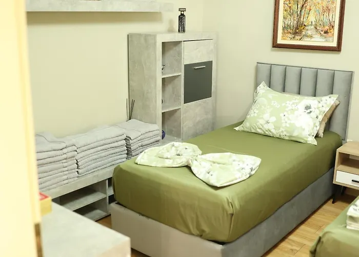 In Qerret - 100 M From The Villa Golem (Tirana)