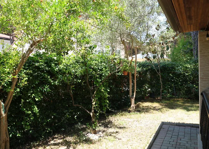 In Qerret - 100 M From The Golem (Tirana)