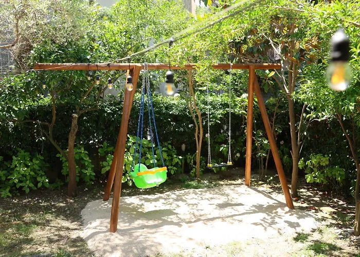 In Qerret - 100 M From The Golem (Tirana)