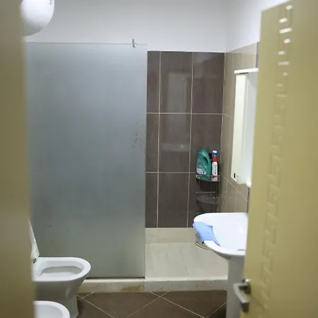 In Qerret - 100 M From The Villa *