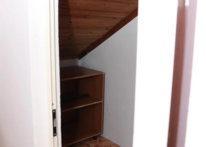 In Qerret - 100 M From The Villa *