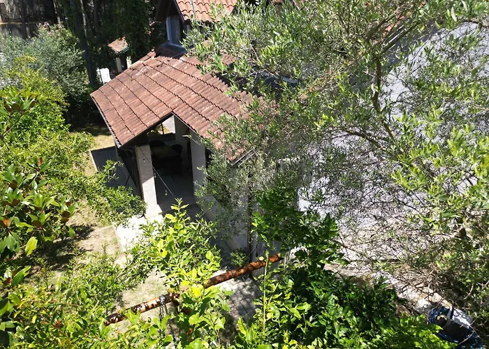 Villa In Qerret - 100 M From The *